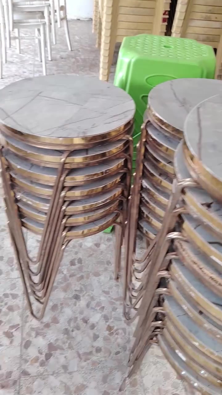 طبلات ذهبيه خشبيه العدد ٦٠ طبله النظافه ٧٠./.
المكان كوفه السعر ٤ألف و٥٠٠ دينار العد ٦٠ طبله البيع كلهن
***********

