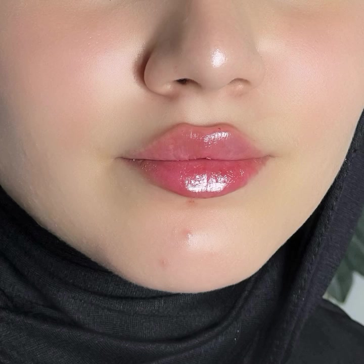 صالون • تجميل • لا تفاصيل