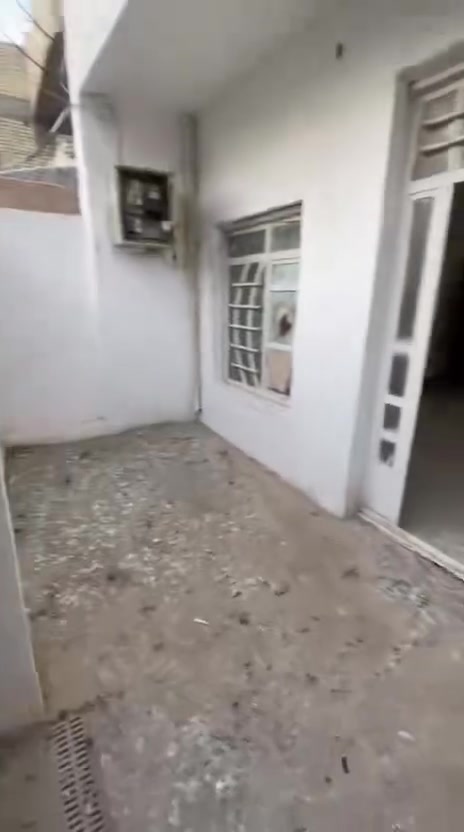 سلام عليكم بيت للبيع 105 متر التراث قرب حسينيه ولايه علي
واجها 5 وربع نزال 20 غرف نوم عدد 2 مع الخدمات كامله
واي استفسار وتساب ***********

