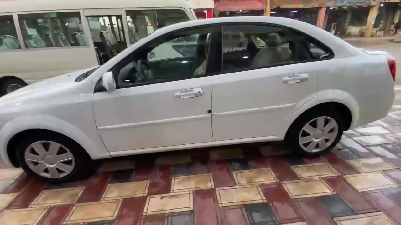 اوبتر ٢٠١١ للبيع. مكفوله من الصبغ. بيها. بيها بارد قليل. السعر المطلوب ٧٣ وبيها مجال قليل كلش.    الاتصال ع ***********@
