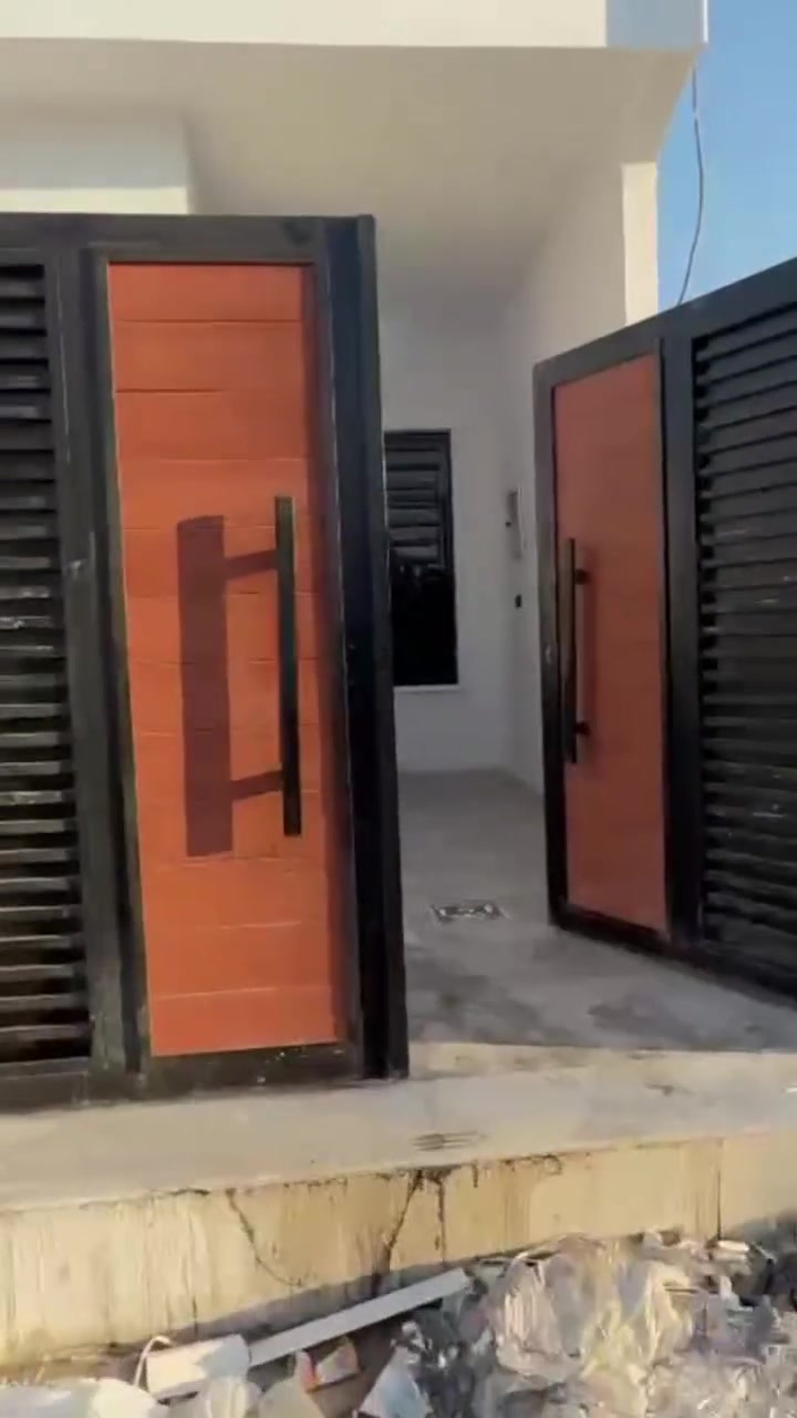 سلام عليكم  بيت زيرو للبيع✅.
حي. ملايين ثانيه بل.بدايه . بعد القنطرى. ال اولى. 
مساحه البيت 100 متر. ✅
خدمات كامل ماء كهرب. تبليط. 
سعر البيت. بل. نقد64✅ويرهم. قصاد. 
مقدمه 45.وبل شهر 500✅
ستفسار. عل رقم. 
*********** وتساب. ✅
