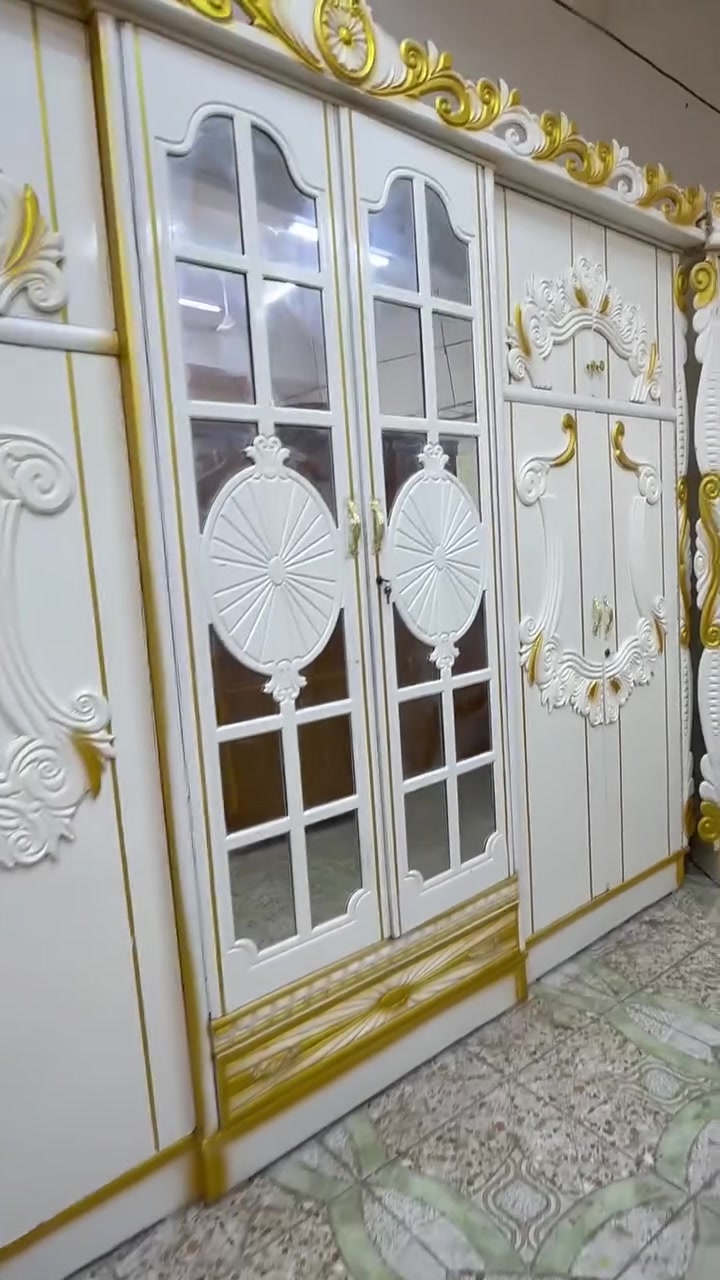 سلام عليكم غرفه تفصال عراقي نضيفه مستخدمه قليل 650 ***********
