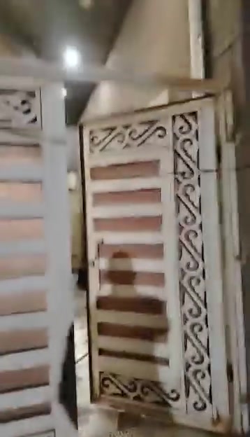 بيت البيع مساحه ١٠٠م حي الزيتون
بيت مطلوب مصرف الاسكان ٣٦مليون  شهر ٢٥٠الف
غرف نوم صاله براني مطبخ 
***********
@
