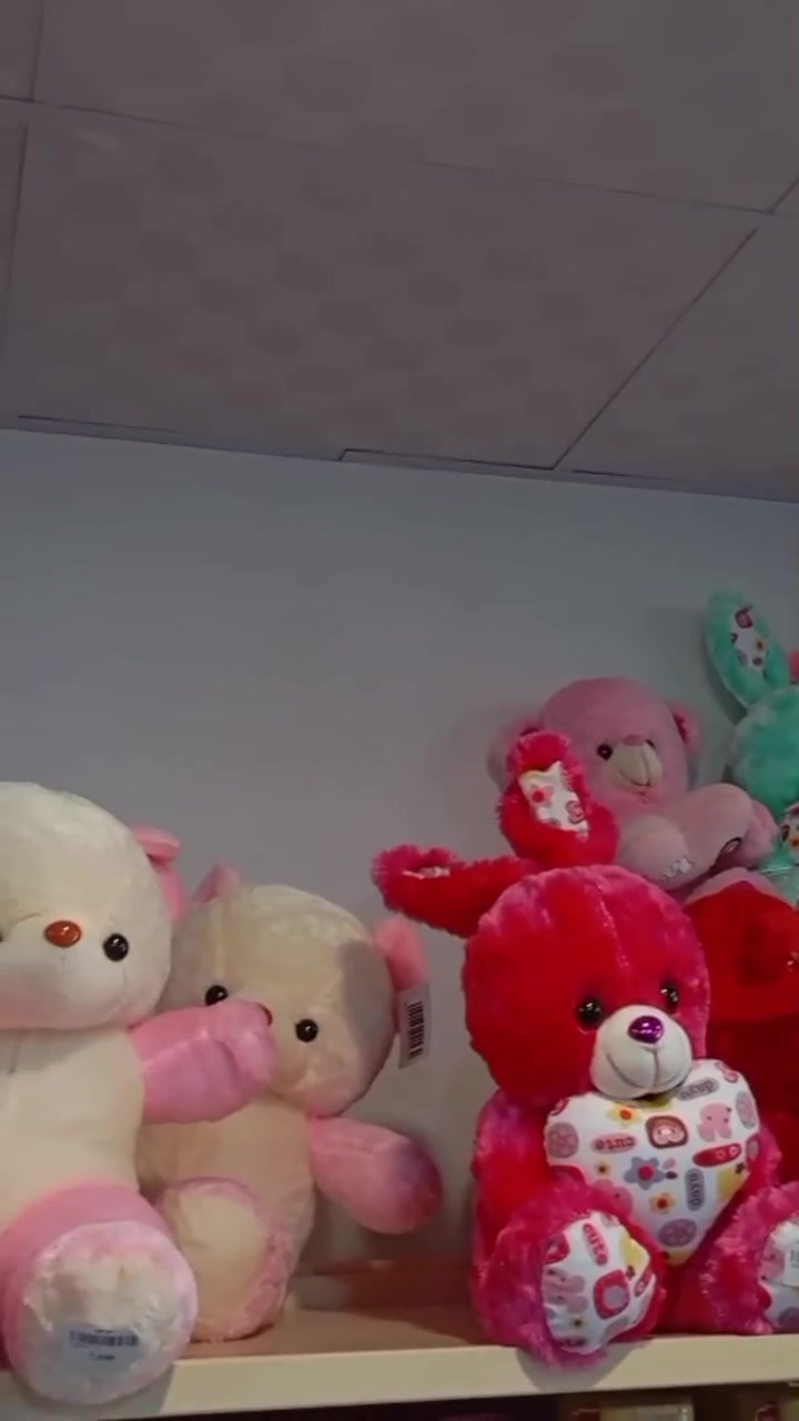 🎀 دبدوب لطيف يهديك أجمل إحساس 🧸❤️
خلي هديتك مميزة وخلّي الفرحة تكبر بقلوب أحبابك 🌸
دباديبنا الحلوة جاهزة حتى تكون أجمل هدية لكل مناسبة 🎁✨
زورونا في مجمع كلشي وكلاشي العائلي 🌷
سعر الحجم الصغير 6000,الحجم الوسط 7,500,الحجم الكبير 15000

 #دبدوب #هديه #دوست 
#مجمع_كلشي#مجمع_كلشي_وكلاشي
