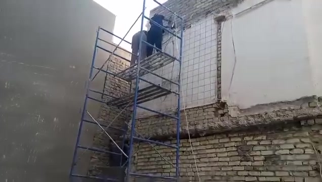 السلام عليكم كادر تفليش كامل تفليش البيوت تفليش الرباطات تفليش الجدران قلع ارضيات تكشير لجدران وبانسب لاسعار هاذا رقمي ونتصل وبخدمتك ***********يوجد واتساب
