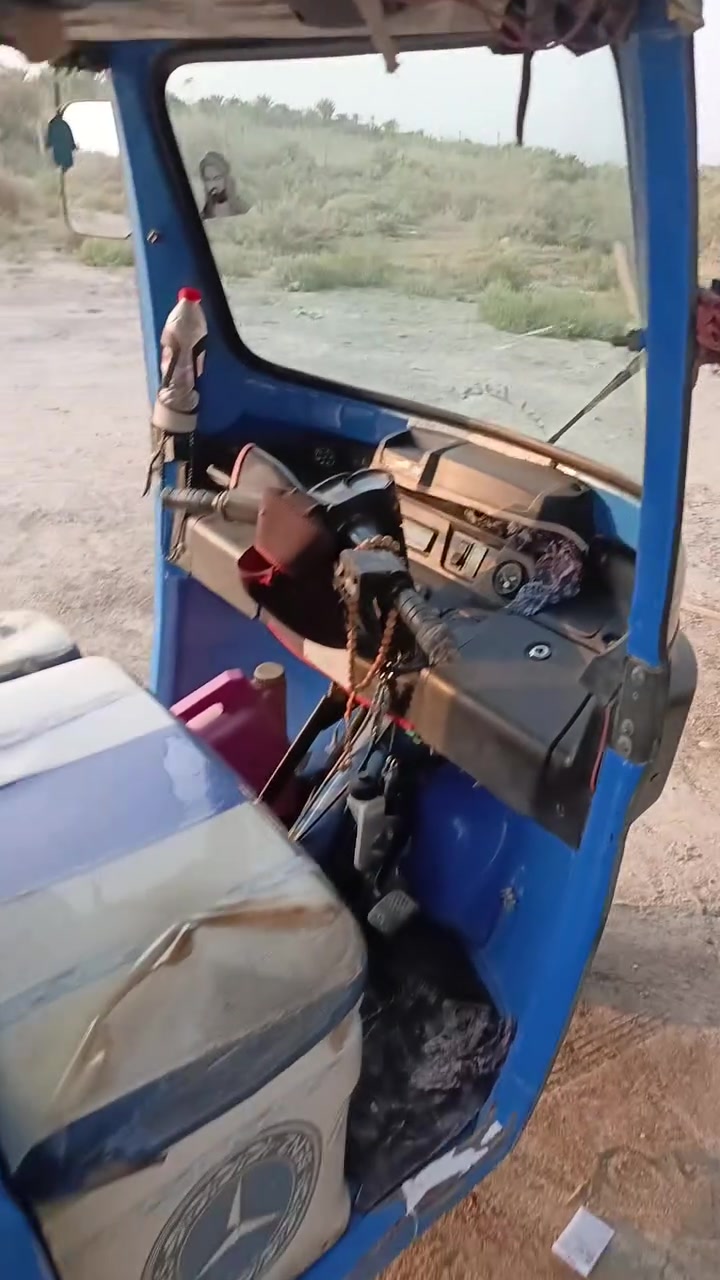 من رخصت الادمن تكتك لبيع موديل 22مكينه مجفته تجفيت شركة تخم تاير جديد ترايك وين مايعجبك ***********
