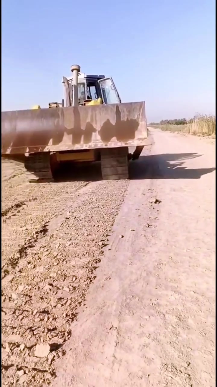 بلدوزر • حجم ٦٥ • موديل ٩٩