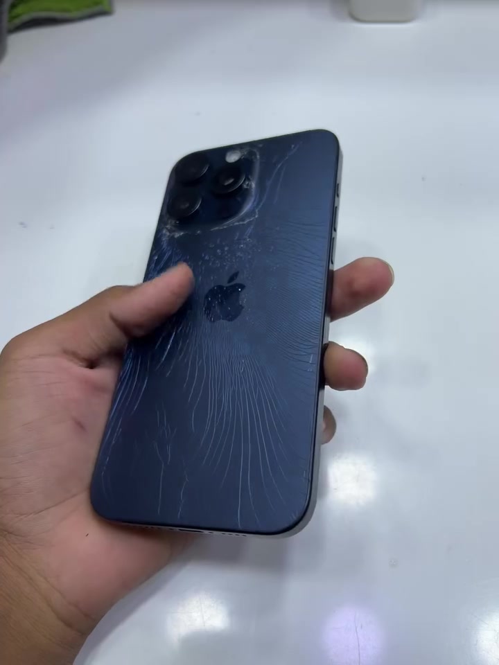 سلام عليكم
ايفون 15 pro max للبيع شرق اوسط Abm. مستبدل شاشه نوعيه حلوه  عده شاشه وضهر كلشي مكفول كفاله عامة كامرات شحن اي شي.  ***********
