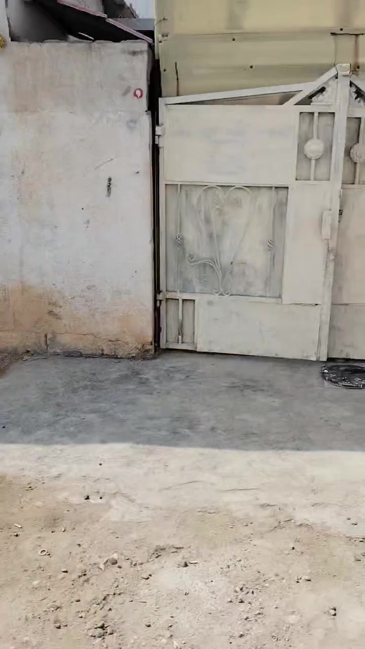 الزعفرانيه • شارع الكهرباء • ١٢٠م كلش نضيف