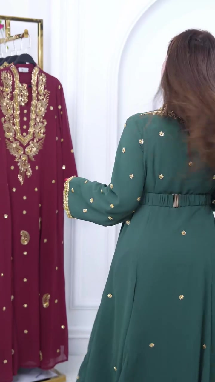 قفاطين مغربية للمناسبات والاعراس💍👰‍♀️
التلبيس من وزن 60_110🎗
للطلب والاستفسار راسلونا واتساب او دايركت📩
***********واتساب☎️
