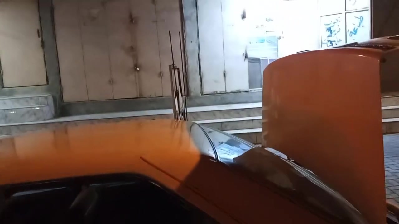 سلام عليكم سيارة بيجو بارص مديل 18 للبيع كهربائيات شغاله بدون خياسات سيارة بصرة سعرها37وبيه  رقم راعيه ***********
