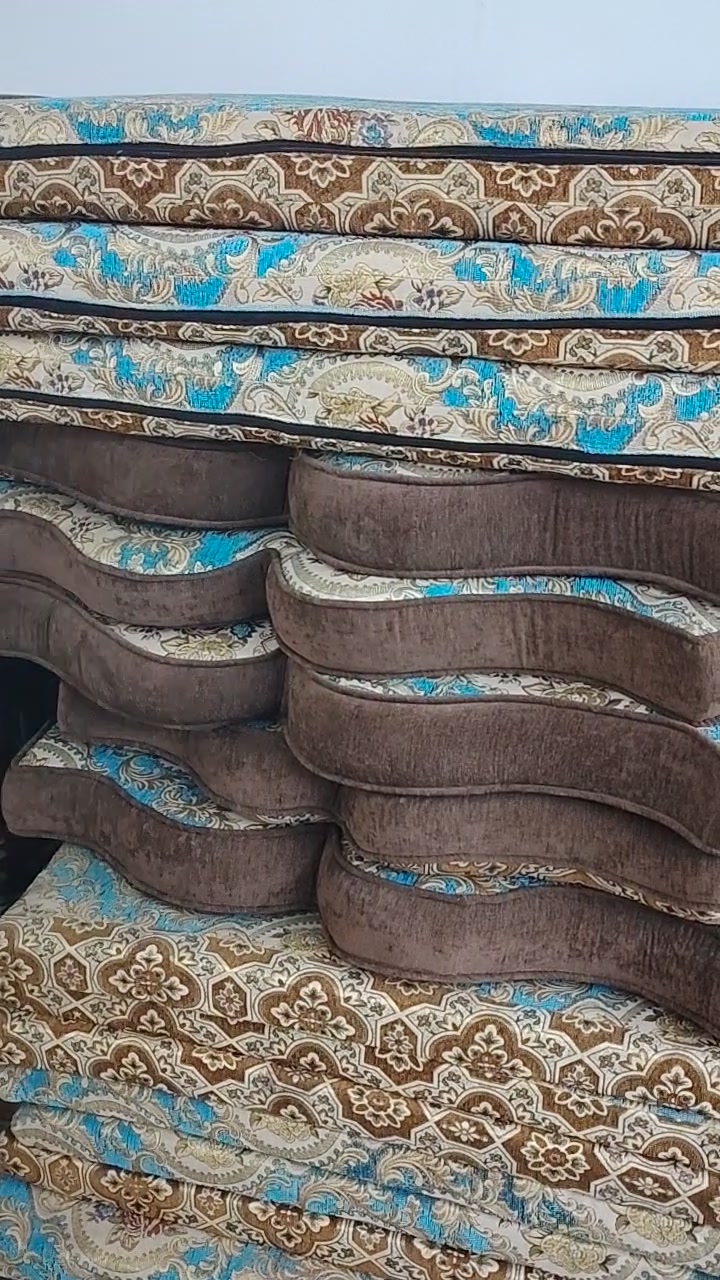 جلسة نضيفة مستعمل قليل بـ 450 وبيهة مجال العنوان كربلاء حي الغدير