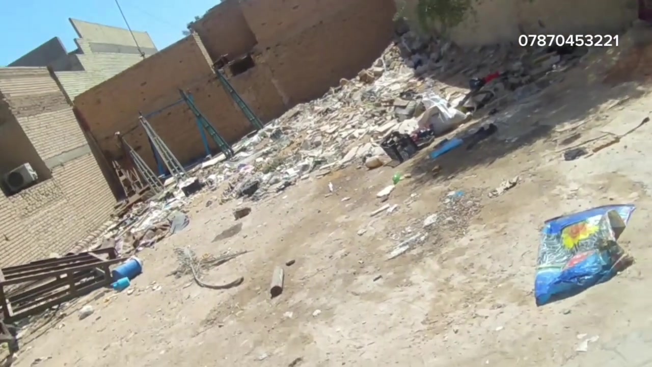 السلام عليكم
نصف عرصة للبيع في حي المكرمة ( ١٣٣ متر مربع )
الشارع الفاصل بين المكرمة و النداء منطقة ٩٠٠٠ 
الفرع يقع مقابيل المتنزه بقرب الشارع العام - خلف أسواق ادم  
———————————————————————————
للاستفسار التواصل على الرقم WhatsApp: ***********
