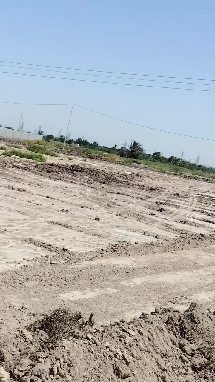 اسلام عليكم ورحمة الله وبركاته قطعتين دونمين مكان عد العمار وره المجمع السكني ماي وكهرباء موجوده دونمين خير من الله رايد الدونم اب 50وبيه مجال قليل للشراي اثنينهن طابو بسمي  رقم التواصل ***********
