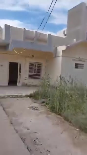 للأيجار
بيت يتكون من غرفة وصالة ومطبخ وصحيت وكراج وحديقة أم الخيل الثانية قرب المسبح الأولمبي
تلفون  ***********
