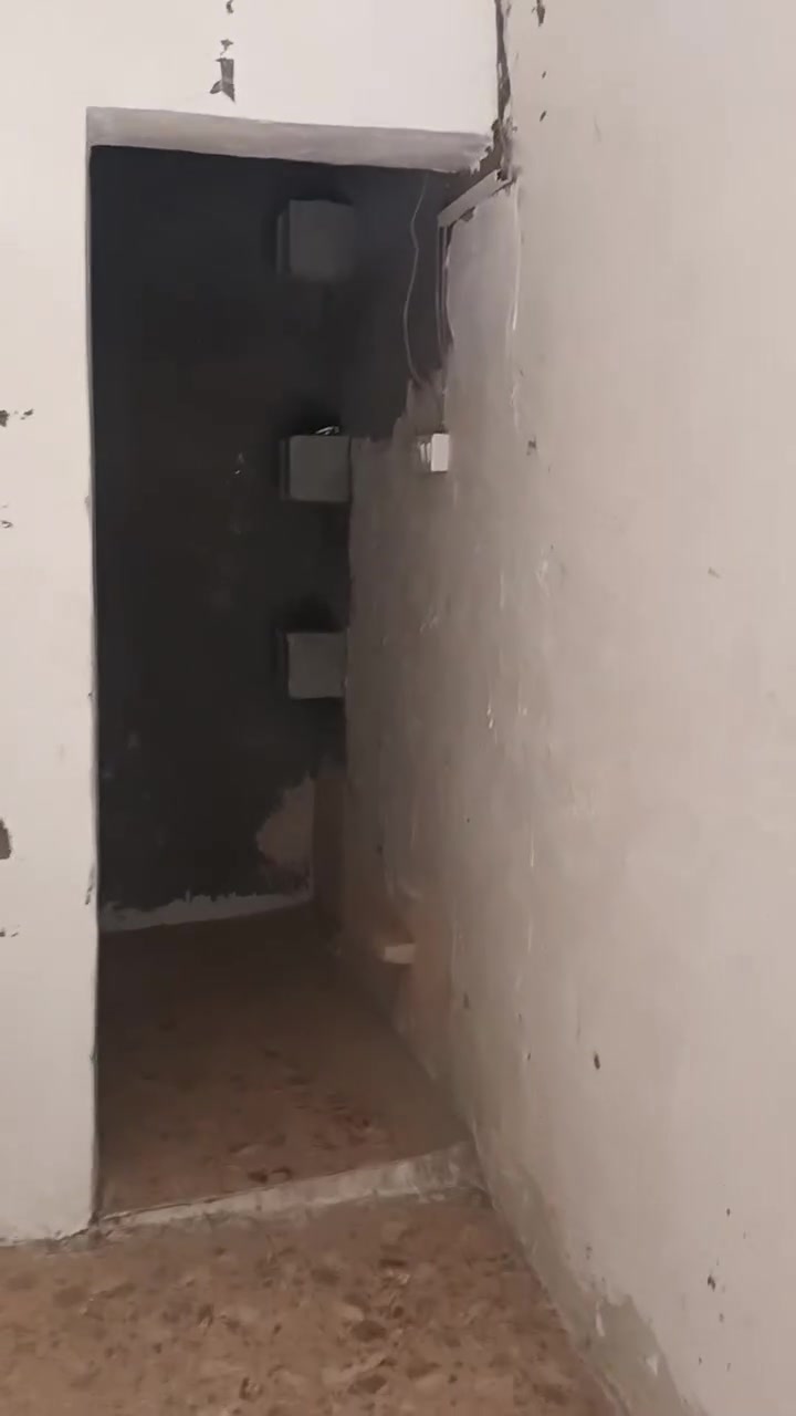 محل الإيجار شارع النيل قرب الحبوبي مجاور مول الجديد العياده الخارجيه سابقا شارع المفروشات التواصل على رقم *********** والتفاصيل ومكان المحل بالفيديو

