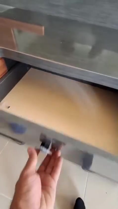 جديد معرض اربيل لبيع وشراء الاثاث 🛋
غرفه نوم ماركه Ipek
نسبة النضافه مية 💯
موديل مميز جداً اضائه للكنتور والكومديات😍
5 قطع+دوشك هديه+هديه مميزه مع الغرفه 🤍
السعر 650 الف الشد والنقل مجاناً 📍
متوفر توصيل اربيل وموصل 🚚
العنوان اربيل سايدين مجمع الزيتون قرب جسر الكورنيش
واتساب ***********
علما ان سعر الشراء 22 ورقه
