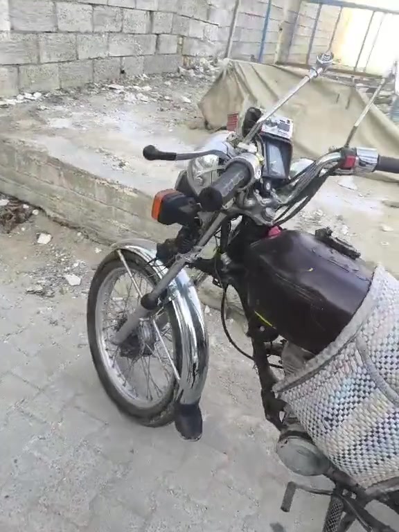 الدراجه شوفت عينك مرتبه وسعر مناسب الدراجه كلك كلك 
تواصل واتساب أو اتصال ع رقم التالي

***********

