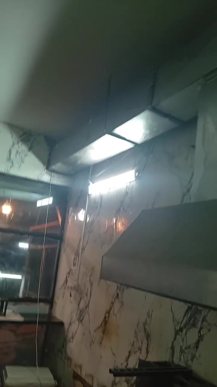 السلام عليكم مفرغه مستعمله للبيع جديده ماصرلهه هواي من شادينهه الاستفسار ***********

