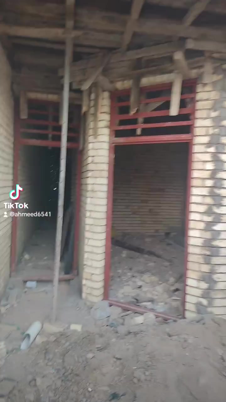 السلام عليكم  بيت مساحه  ١٠٠ متر 
 المحمودية البحث والتطوير  قرب المدرسه الصينيه   
سابع قطعه من شارع ٤٠   
تسليم مفتاح   
الاتصال 
***********
***********
