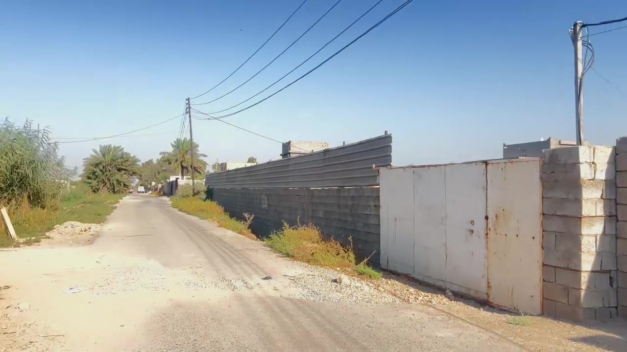 -السلام عليكم 

-مزرعة للبيع 🌾

-طابو ملك صرف 

-المساحه دونم 📐

على شارعين متوفر كهرباء وماء وماء ايضا للسقي ويوجد فيه غرفه وحمام داخل الغرفة
📍 :الموقع:بغداد جسر ديالى كرغوليه سايد الواحد قرب محطة البنزين 
 
📞:للاستفسار الاتصال على هذه الرقم 

ابو نورالرديني :***********
خالد ماهود
