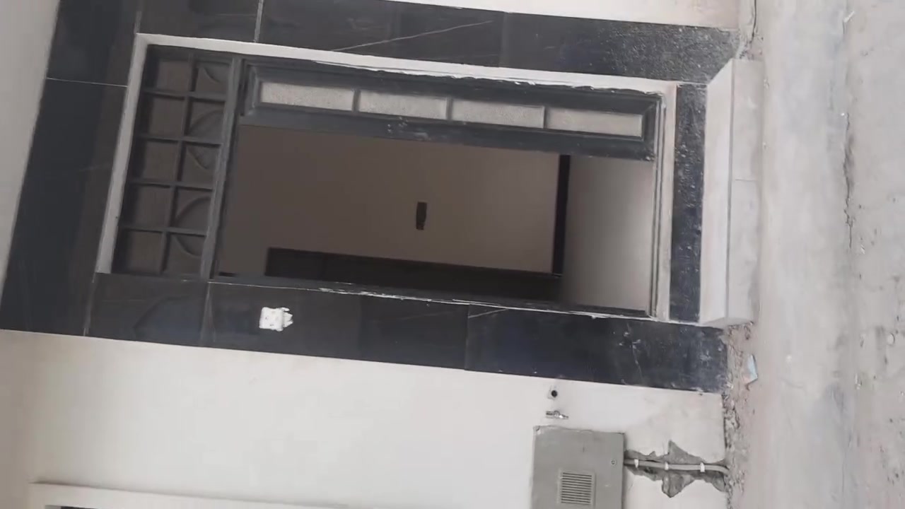 الثالثة • ٣ بيوت • ٤٥م²