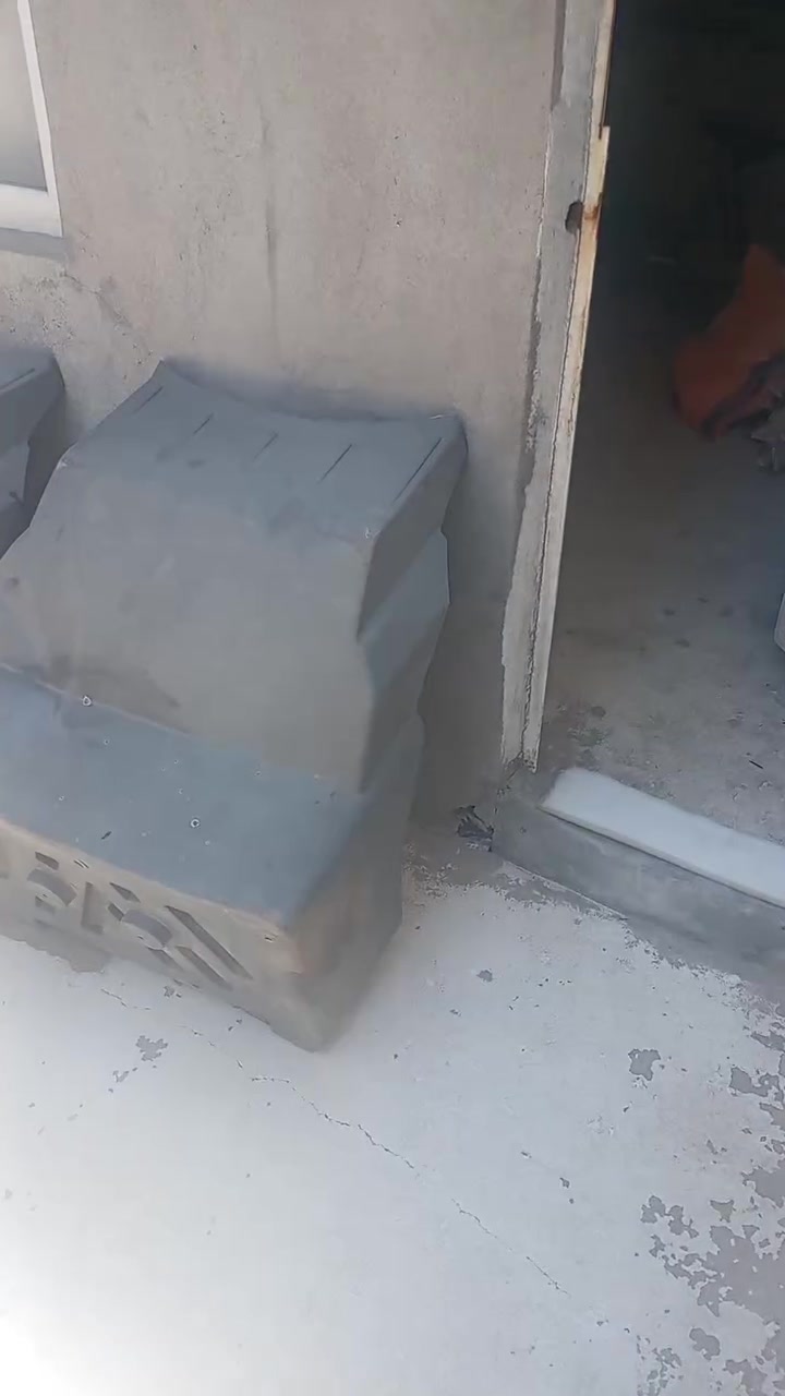 ئەو دوو جاملغەی ئەتیکۆ بۆ فرۆشتن بیلادی شەریکە
شوێن هەولێر 
بيع جاملغ بيلادي اتيكو 
اربيل
***********
