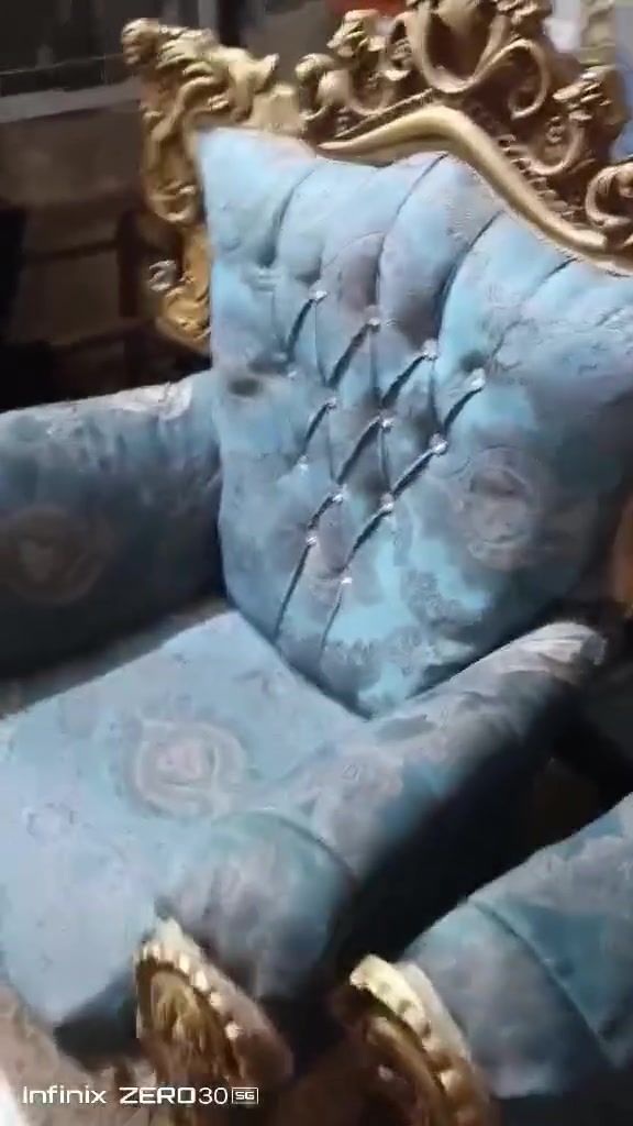 اعادة نشر بسبب الوعود الكاذبة... سلام عليكم تخم ملكي للبيع نضيف. نضيف. تجي وشوف شوف عينك. سعرة. مناسب جدآ350وبي مجال حك جية. عنوان كربلاء حي لحر ***********
