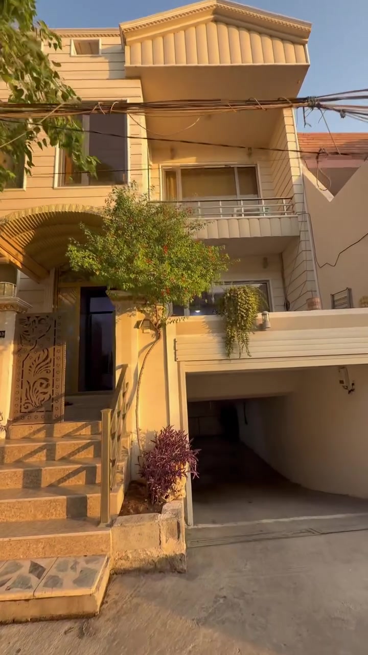 بيت للبيع • ١٢٠م • ٣ غرف