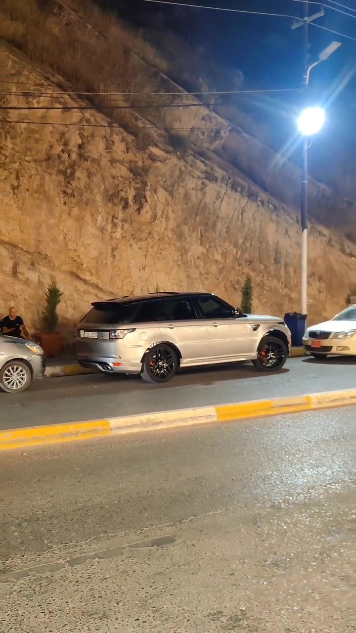 اقرة معلومات ورسلني فقط بيع بدون مروسه
رنج سبورت 2014 كامل محدثه 2022 SVR
فول مواصفات لون ذهبي مكان محفظة دهوك 
ضمان دولي بانزين 8 سلندر سوبر 515 HP🔥بدون حادث 3 قطع امامي محدث وبابين اثر
بيبي يف نصبغ فقط بخ جكوج مابيهاء شرط
ماشيه 200 كيلو متر كير محرك تبريد كهربايات 
كلو ب شرط تحويل وكاله نفس ليوم ب شرط
سعر جوا سوك 189 ورقه غرامه 10 ورقات 
ينزل من سعر سيارة شراي يرسلني خاص
يان عل واتساب *********** تحياتي
