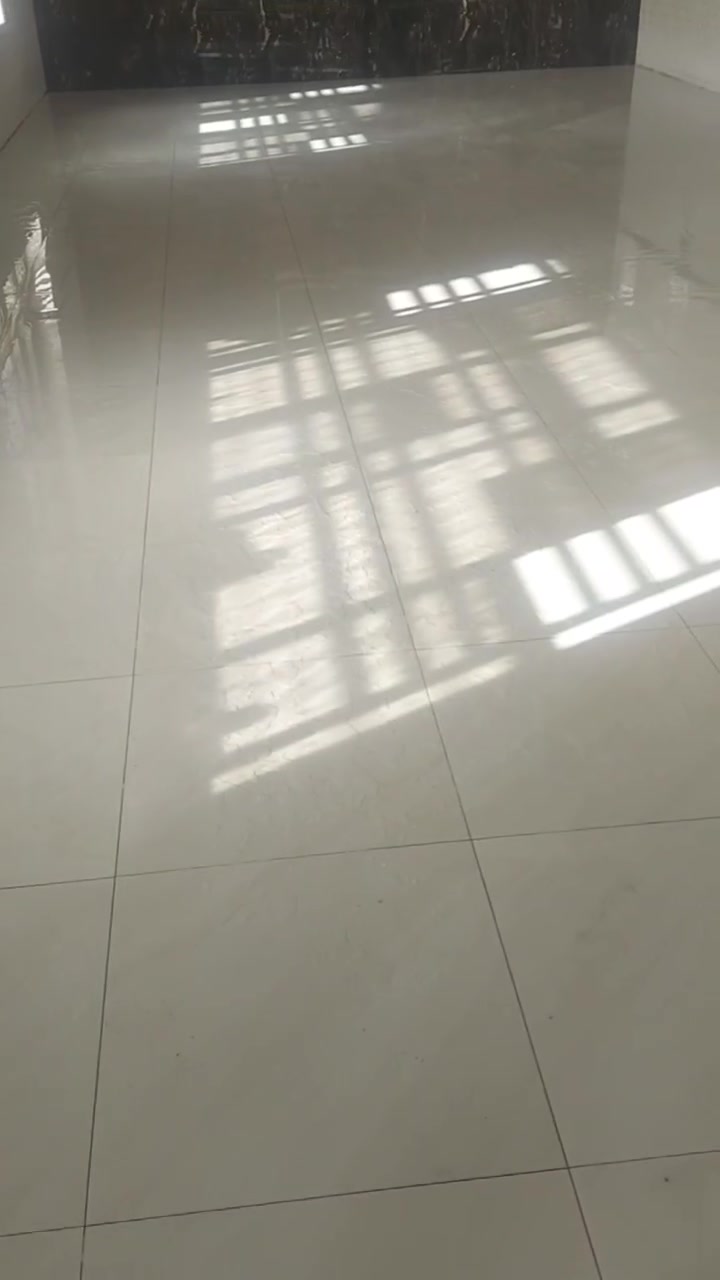 السلام عليكم خلفات 2 سيراميك مرمر شغل فو
