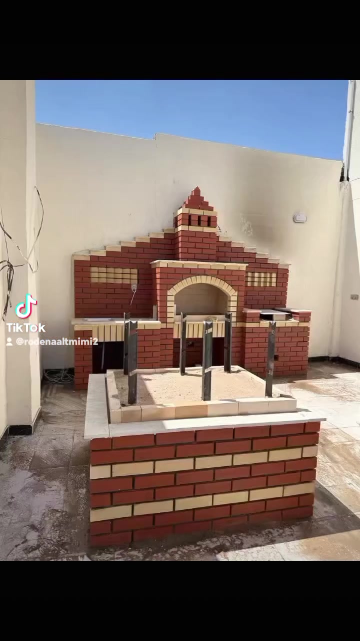 #تحطيم الاسعار
البناء الدور السكني نقدا و بالتقسيط المكتب مستعد لبناء شوايه بااحدث التصاميم ٣ ملايين ونص نقدا
***********

