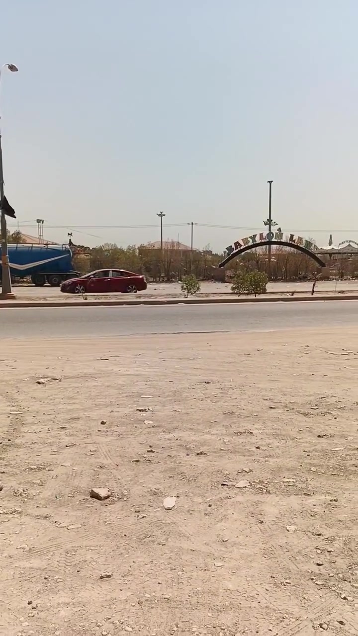 دار الايجار  تريده سكني تريده تجاري مكانه شارع 80 سنتر عل شارع العام مقابل مدينة ألعاب أرض بابل غرفتين كلدور صاله مطبخ صحيات خارجيه داخليه بيت جديد  جاهز سخان تانكي ماطور مغاسل خط مولد ذهبي مساحه ٢٢٥ الاستفسار عل رقم او مراجعت مكتب ابو سرمد التميمي مقابل مدينة ألعاب أرض بابل *********** بي واتساب
