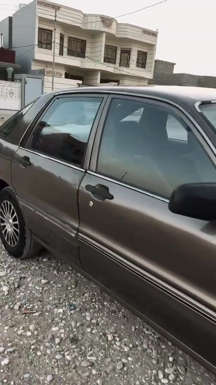متسوبيشي جالانت 1991 GL للبيع
***********
للبيع متسوبيشي جالانت موديل 1991، لون جوزي/برونزي مميز، السيارة نظيفة والبودي متناسق، والمكينة والكير بحالة جيدة جداً، والداخلية نظيفة. رقم سليمانيه وتبريد نقص غاز 

📍 المكان: ديالى
السعر: 55 ورقة وكو بيها مجال قليل
