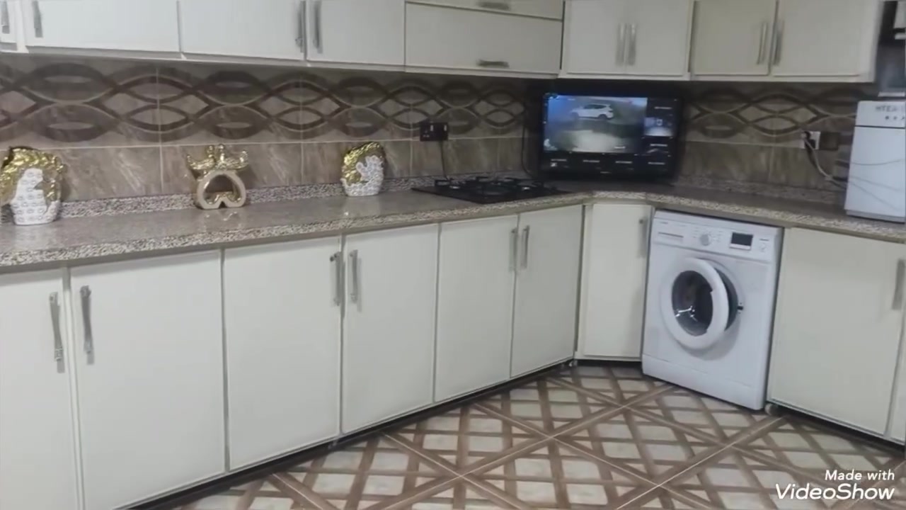 كوانتر المنيوم مستعمل قليل للبيع السطح كله مرمر مع طباخ القياسات مذكور بلفديو مع توصيل مجاني الرقم بي واتساب ***********
