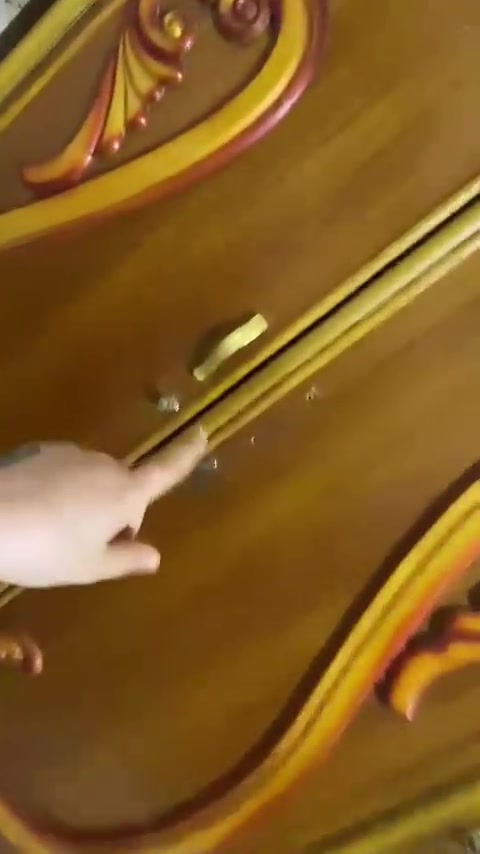 غرفه مستعمله • نظيفه • ام الخمسه