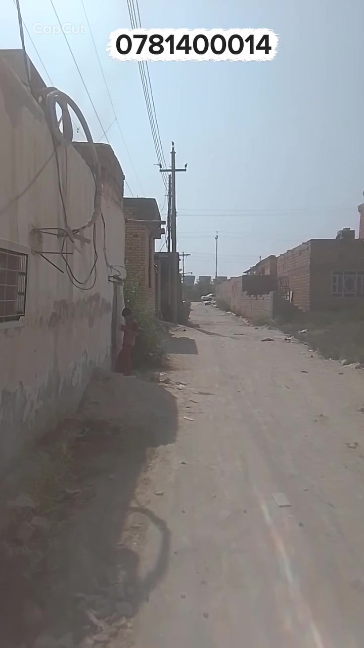 قطعة خلفية • ٦٠م • قريبة شارع سايدين