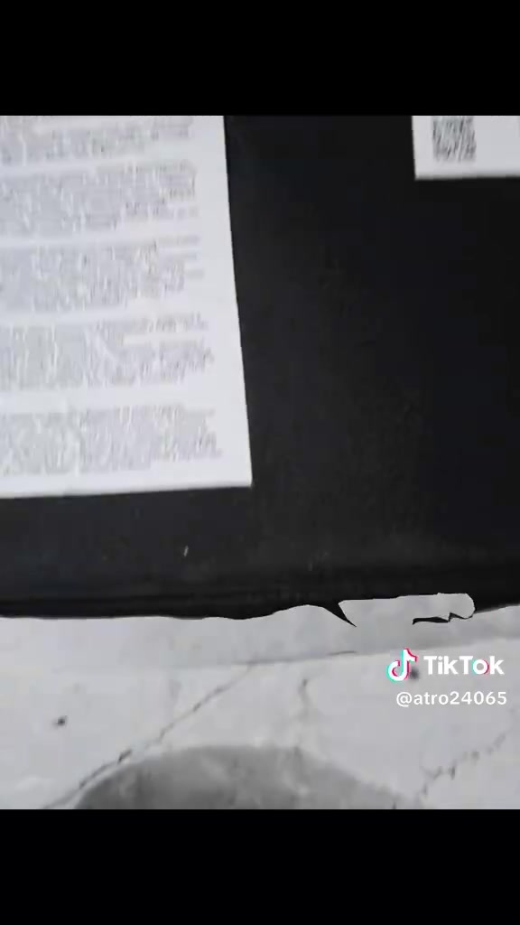 ***********

