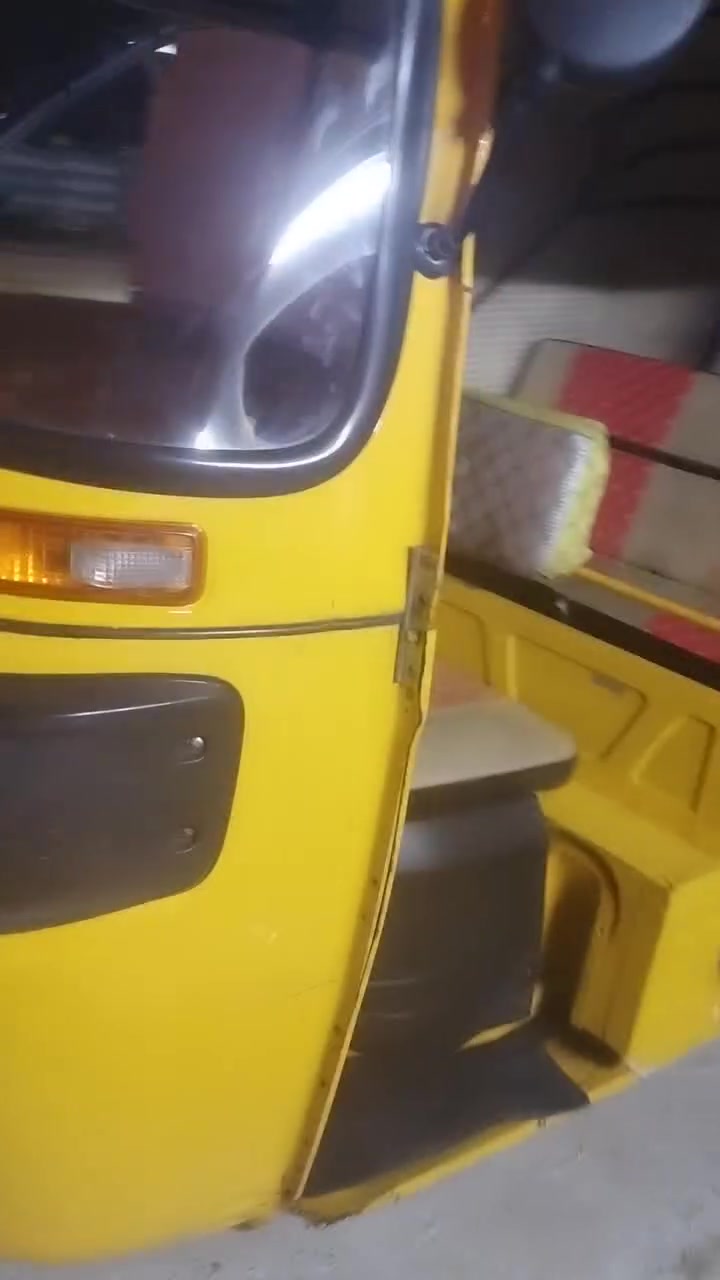 توكتوك