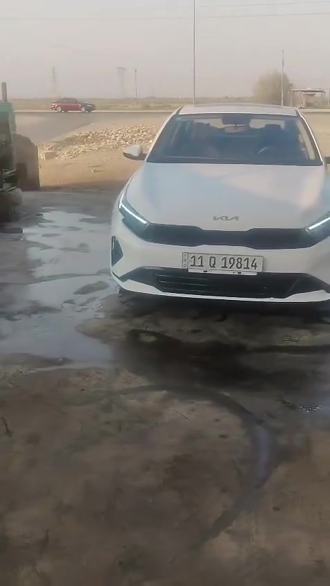 السلام عليكم للبيع K3 2024 كفاله عامه فول مواصفات فتحه  كشنات جلد قطعتين تبريد السيارة ماشية ٢٤ الف السعر ١٤٠ وبيه مجال للاستفسار *********** مكان السيارة بسماية
