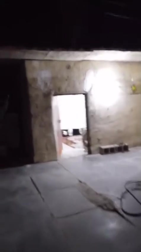 سلام عليكم عندي بيت للجار الزعفرانيه مقابل الوليد يم محطة الزعفرانيه وراها مباشرتن ***********
