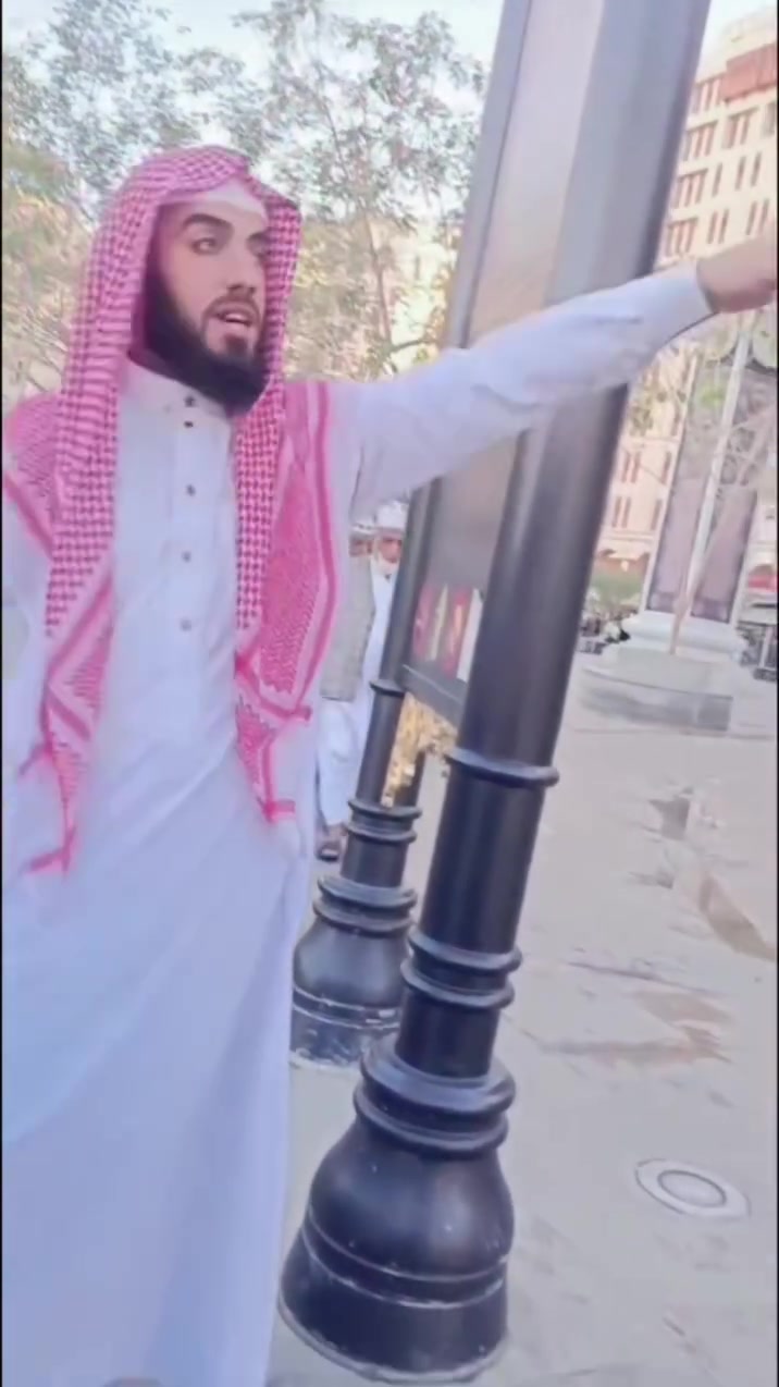 🔥🔥 450 دولار فقط وتكون من ضيوف الرحمن! 🔥🔥
✈️ وبالطيران 850 دولار فقط!

🕋 عمرة 25 / 9 / 2026 🤍
رحلة مباركة إلى مكة المكرمة والمدينة المنورة 🌙

🚌 برًا: 450$
✈️ جوًا: 850$

🏨 السكن: محبس الجن – مكة المكرمة
🍽️ وجبتان يوميًا
🕌 دخول الروضة الشريفة
📍 زيارات مكة والمدينة
🎁 هدايا للمعتمرين
🧳 جنطة كبيرة + صغيرة
🤍 إحرامات

⚠️ المقاعد محدودة والتسجيل مفتوح الآن

🤲 احجز مقعدك وابدأ رحلة العمر إلى بيت الله الحرام 🤍

📞 ***********
🌿 مكتب دار الطواف للحج والعمرة 🌿
