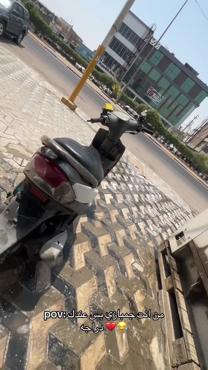 السلام عليكم حبايب + ماكس عدله مكفوله من طول لطول وكله ختم واحد ساله اقل الشهر من مطلعه من الوكيل للبيع ب 950 او مرارس ب بوليس نضيفه سويج ب سويج رقمي *********** تحياتي للجميع 🫶🏻
