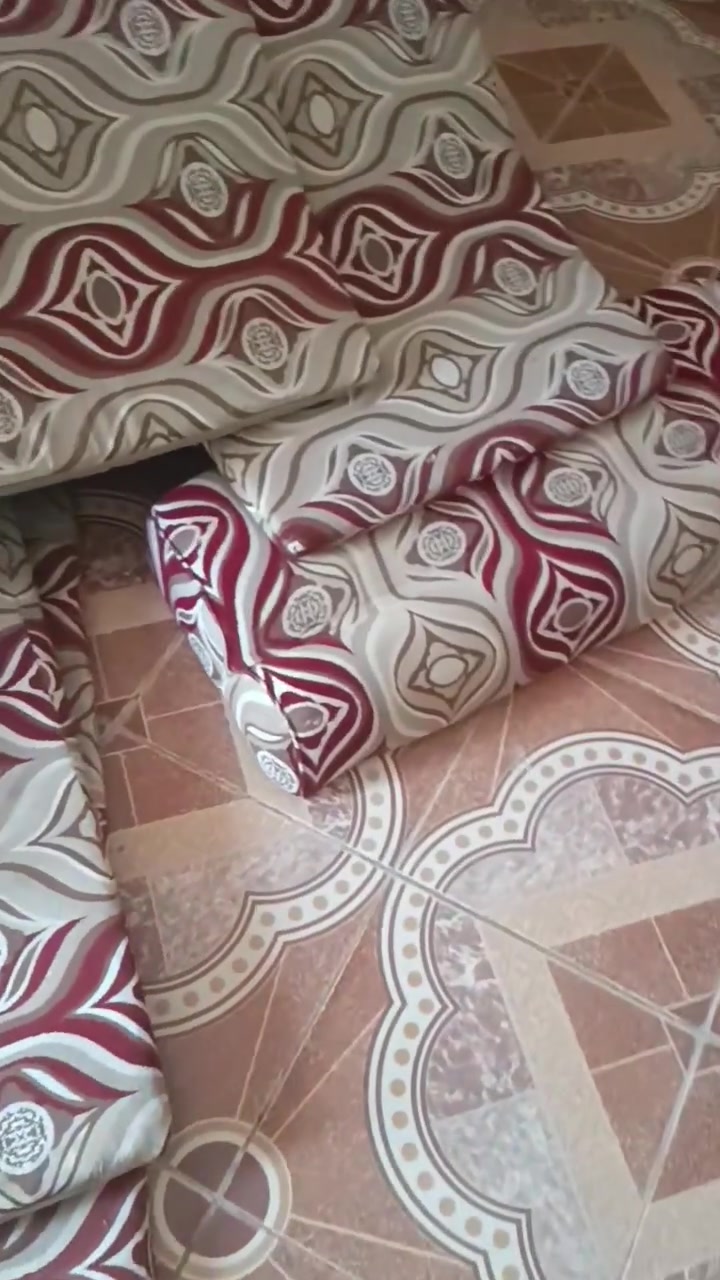 السلام عليكم ديوان مثل ما واضح بالصوره للبيع مكاني شطره سبعه نيسان واني بالخدمه ‏‪***********‬‏
