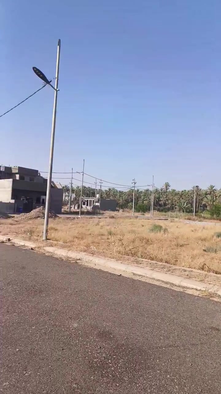 🏡 فرصة مميزة لامتلاك قطعة أرض في خانقين
📍 الموقع: ديالى – خانقين – خلف مسبح مرواري
🔹 المساحة: 165 م²
🔹 الواجهة: 10 م
🔹 النزال: 15 م
🔹 نوع السند: طابو زراعي
✅ المنطقة مخدومة بالكامل:
شارع مُبلط
شبكة ماء
مجاري
💰 السعر المطلوب: 36 مليون دينار
🤝 قابل للتفاوض مع الجادين فقط
📞 للاستفسار والتواصل: ***********
لا تضيع الفرصة... موقع مميز وسعر قابل للتفاوض.
