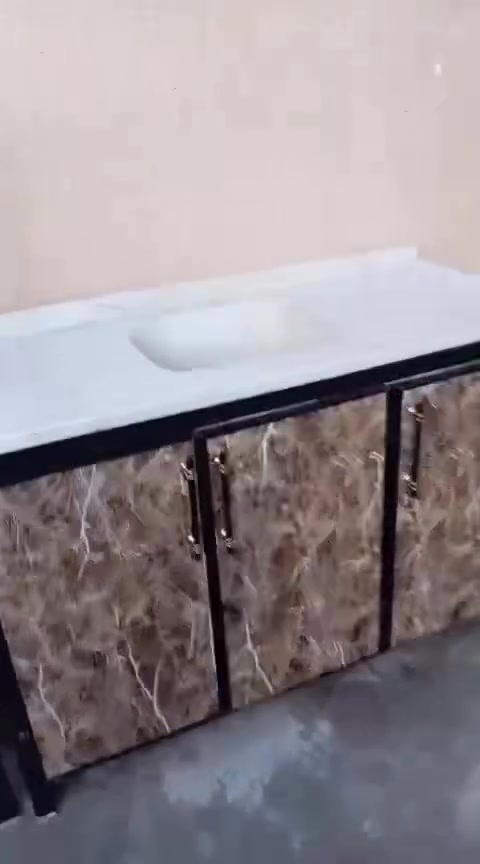 كاونتر 3 قطع للبيع نضيف ب 300 وبي مجال حق الجيه مكاني تكريت حي العصري رقمي للاستفسار ***********
