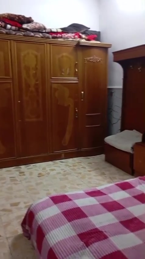 غرفه نوم صاج عراقي نضيفه سعر 300بغداد البلديات ***********
