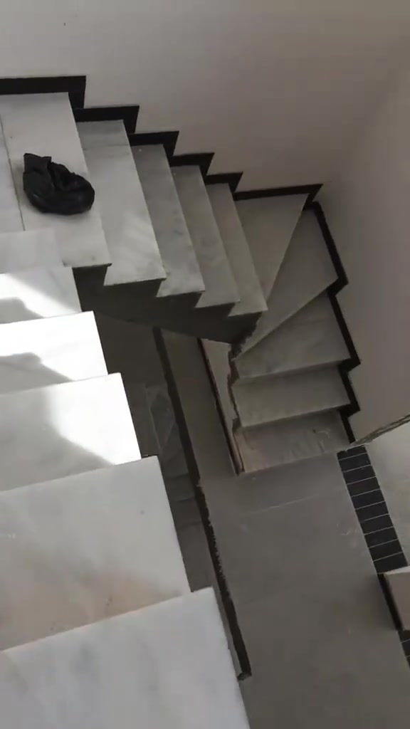 🏡✨ تريد بيتك يطلع بأجمل صورة؟
🔹 خبرة 14 سنة في أعمال السيراميك
🔹 دقة بالشغل واهتمام بأدق التفاصيل
✅ شغل مرتب • جودة • إتقان
📩 للحجز والاستفسار، راسلني خاص
📞او اتصل ***********
ثقتكم غالية وشغلنا يشهد لنا. 🤝

