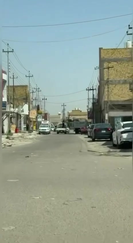 دار المساحه ١٢٠ م على تبليط يحتوي على طارمه استقبال صاله غرفه ممر مخزن صحيات داخلي خارجي 
تفاصيل البناء طابوق كونكريت رباط ساقط ستاره عاليه بيت جدا عالي  اسكان الصناعي نزله الثانيه 
لاستفسار اكثر ***********
