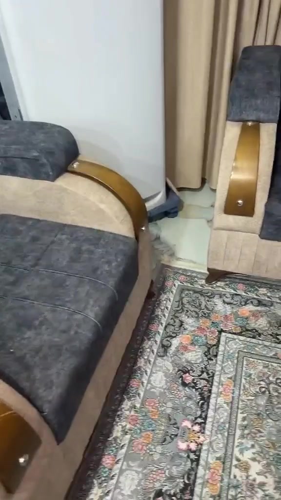 تخم • ١٠ مقاعد • الكوت